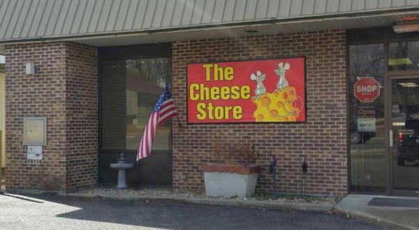You Won’t Leave Empty Handed From This Amazing Cheese Shop In Small Town Missouri