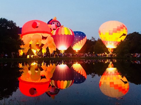 This Magical Hot Air Balloon Glow In Illinois Will Light Up Your Summer