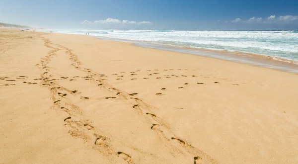 This Singing Beach In Hawaii Needs To Be Experienced To Be Believed