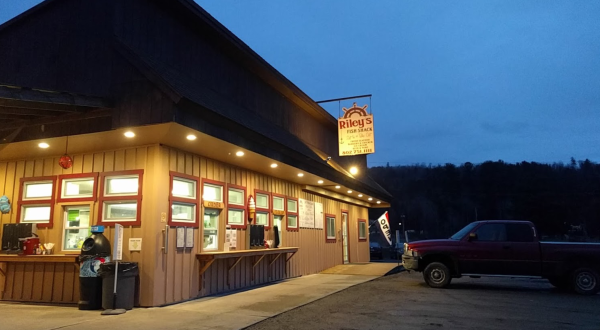 This Seafood Shack In Vermont Serves Fish And Chips You’ll Dream About