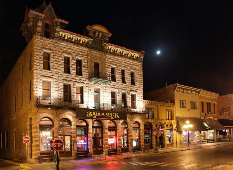 This 123-Year-Old Hotel Is One Of The Most Haunted Places In South Dakota… And You Can Spend The Night