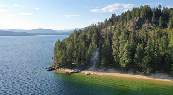 This Island Campsite In Idaho Is The Best Place To Surround Yourself With Natural Beauty