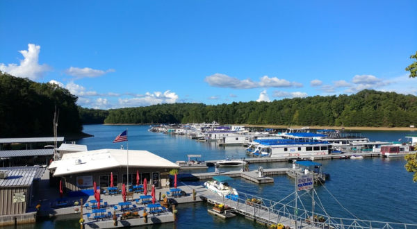 7 Marinas In Kentucky Where You Can Rent A Boat And Live Your Best Day On The Lake