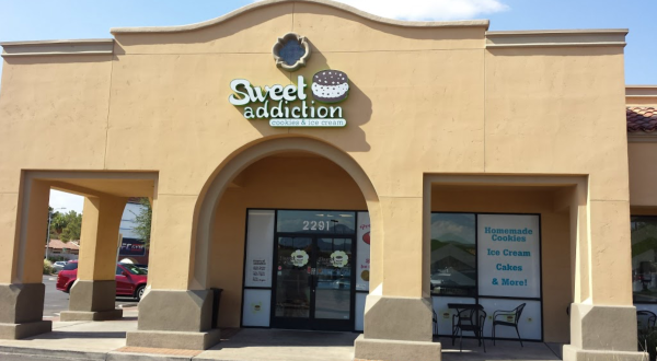 This Sugary-Sweet Ice Cream Shop In Nevada Serves Enormous Portions You’ll Love