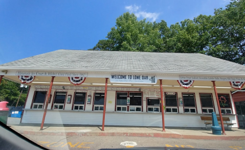 From Hot Dogs To Giant Ice Cream Cones This New Hampshire Roadside Stand Has It All