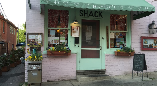 The Little-Known Chicken Shack In New York That’s Bound To Make Your Mouth Water