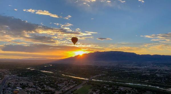 This Sunset Hot Air Balloon Ride Takes You 7,000 Feet Above The Arizona Desert