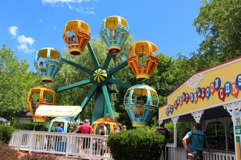 The Little-Known Amusement Park In New Hampshire That’s Perfect For Your Next Outing