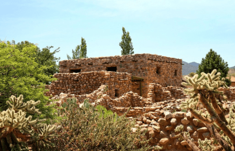Take A Day Trip To Explore The Ruins Of A 200-Room Ancient Village In Arizona