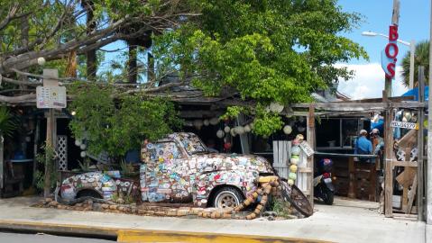 What Was Once A Makeshift Food Truck In The 70s Is Now An Iconic Florida Restaurant