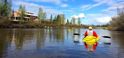 Paddling This Clear River In Alaska Will Make You Feel Like You’re In The Amazon