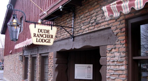This 69-Year-Old Lodge Is One Of The Most Haunted Places In Montana… And You Can Spend The Night