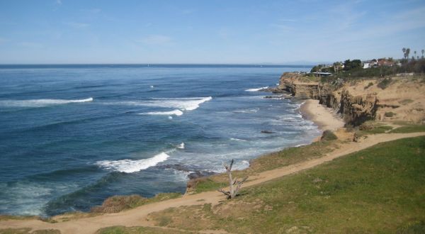 This Beautiful And Scenic Trail In Southern California Is Perfect For Beginners