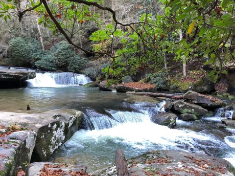 The Underrated Hiking Trail In Kentucky That Takes You Along A Magical Cascade Of Waterfalls