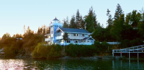 Stay In This Romantic Inn On An Alaskan Island In The Middle Of A Secluded Cove