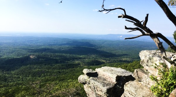 7 Low-Key Hikes In Alabama With Amazing Payoffs