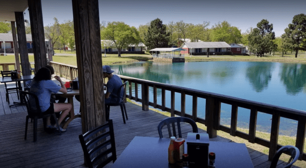 This Lakeside Burger Joint In Oklahoma Has One-Of-A-Kind Specialties And You’ll Love It All