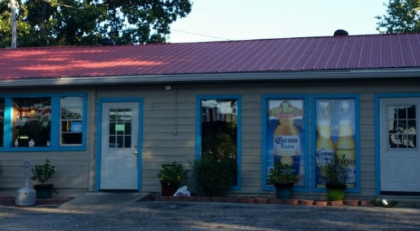 This Lakeside Mexican Restaurant In Oklahoma Serves Delicious Food And Margaritas