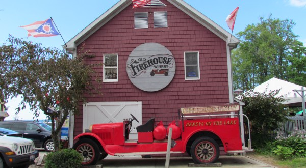 This Firehouse Winery And Restaurant In Ohio Belongs On Your Dining Bucket List
