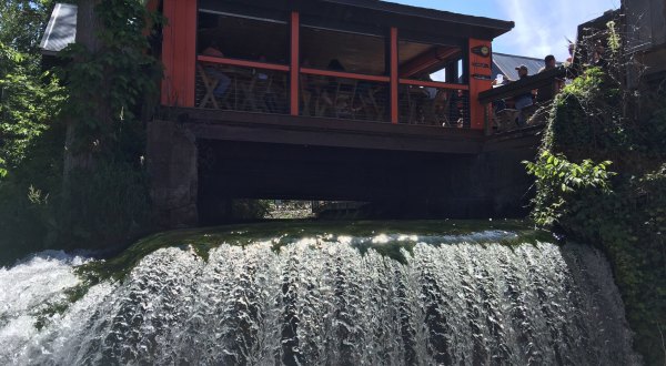 This Creekside Restaurant In Ohio Has Its Own Waterfall And It’s Worthy Of Your Bucket List