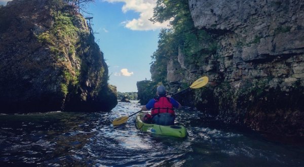 The Unexpectedly Easy Kayak Tour In Ohio That Will Bring Out Your Sense Of Adventure