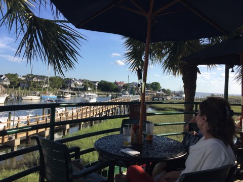 This Creekside Restaurant In South Carolina Is A Beautiful Place To Dine
