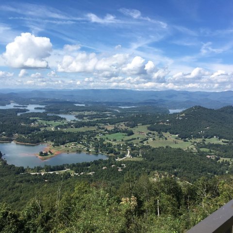 The Hidden Gem Lake In Georgia You Absolutely Need To Visit This Summer