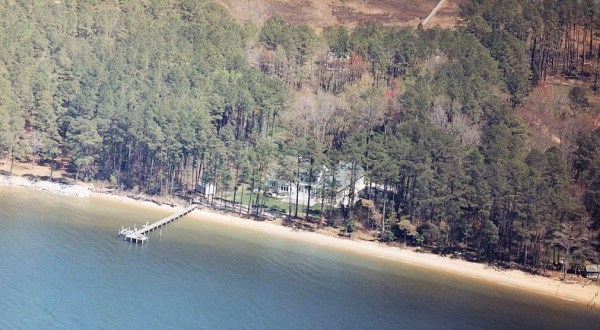 This Maryland Vacation Rental With Its Own Private Beach Is Like A Slice Of Paradise