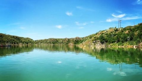 This Hidden Cliffside Swimming Hole Has Some Of The Most Beautiful Water In Texas