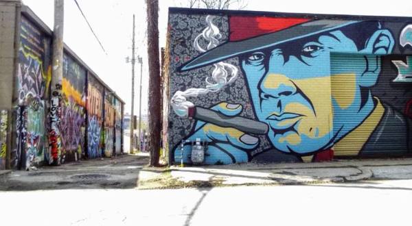 Missouri’s Graffiti Alley Is A Unique Place To Visit