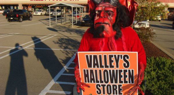 The Halloween Store In Pittsburgh That Gets Better Year After Year