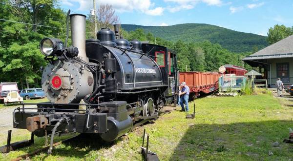 This Open Air Train Ride In New York Is A Scenic Adventure For The Whole Family