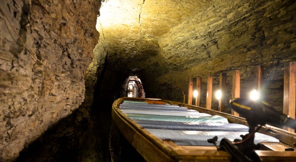 America’s Longest Underground Boat Ride Is Near Buffalo And It Will Take You On An Unforgettable Adventure