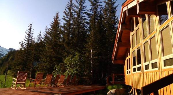 This Amazing Lodge Is Inside A Wildlife Sanctuary Surrounded By Alaskan Wilderness