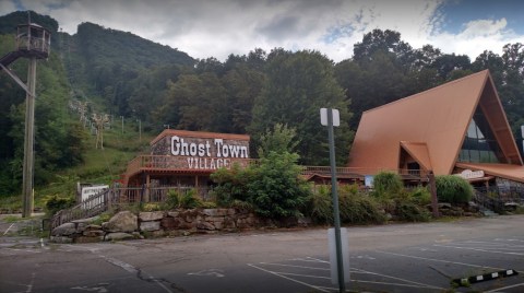 You Can Buy North Carolina's Ghost Town In The Sky Theme Park For A Mere $6 Million