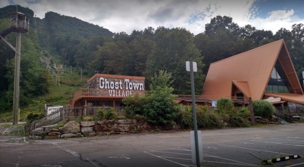 You Can Buy North Carolina’s Ghost Town In The Sky Theme Park For A Mere $6 Million