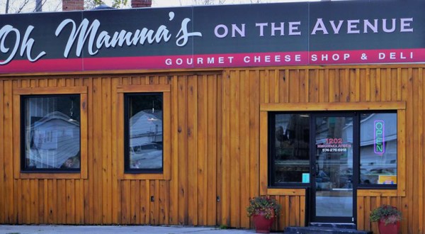 5 Country Cheese Stores In Indiana To Eat Your Way Through
