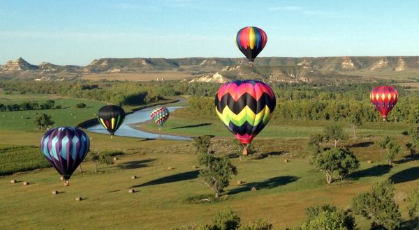 Watch The Sky Fill With Color At The Medora Hot Air Balloon Rally And Kite Fest In North Dakota