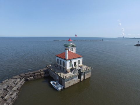 There's Nothing More Charming Than This On-The-Water Lighthouse Tour In New York