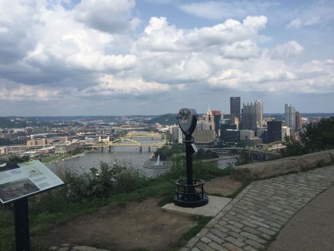 6 Low-Key Hikes Around Pittsburgh With Amazing Payoffs