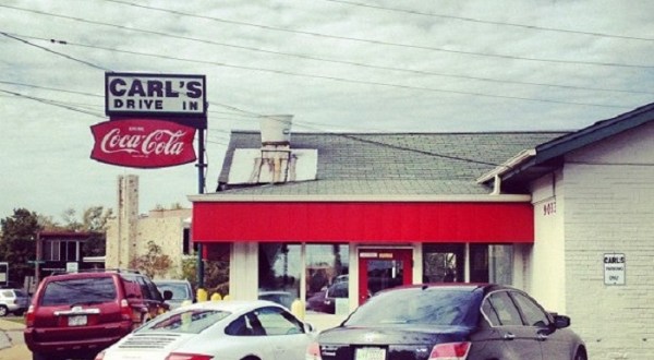 Visit Carl’s Drive-In, The Small Town Burger Joint In Missouri That’s Been Around Since 1959
