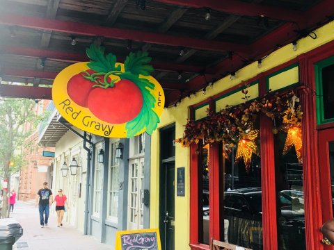 There's No Place Like Home But This Cozy New Orleans Restaurant Sure Comes Close
