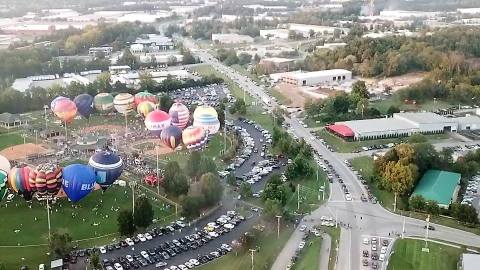 This Magical Hot Air Balloon Glow In Kentucky Will Light Up Your Summer