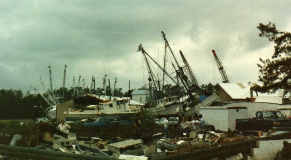 These 18 Photos Show Just How Devastating The South Carolina Hurricane In 1989 Really Was