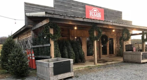 Hyde Farms Is A Charming Farm Stand In Tennessee That Sells Delicious Produce