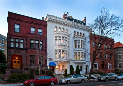 Stay The Night Inside This Charming 19th-Century Washington D.C. Inn For A Memorable Getaway