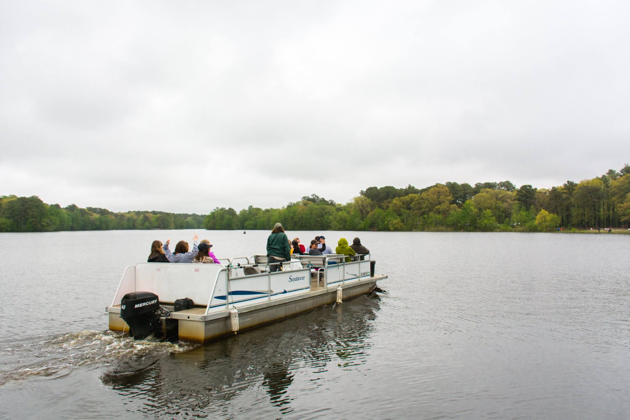 trap pond boat tour