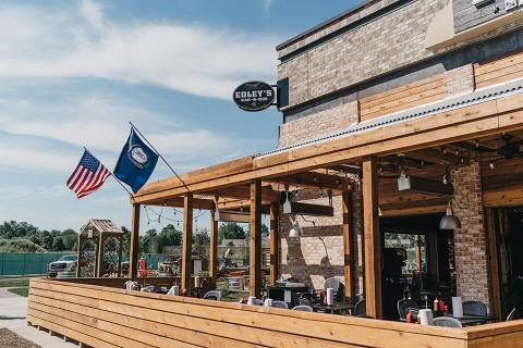 Pair Delicious BBQ And Bourbon Iced Tea At Edley's In Kentucky