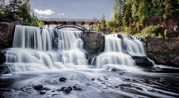 Everyone Should Take A Trip To Minnesota’s Most Popular Waterfall At Least Once