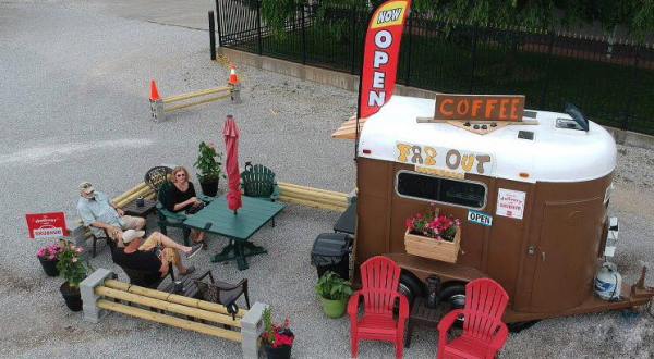 This Horse Trailer Coffee Shop In Kentucky Is As Bluegrass As It Gets